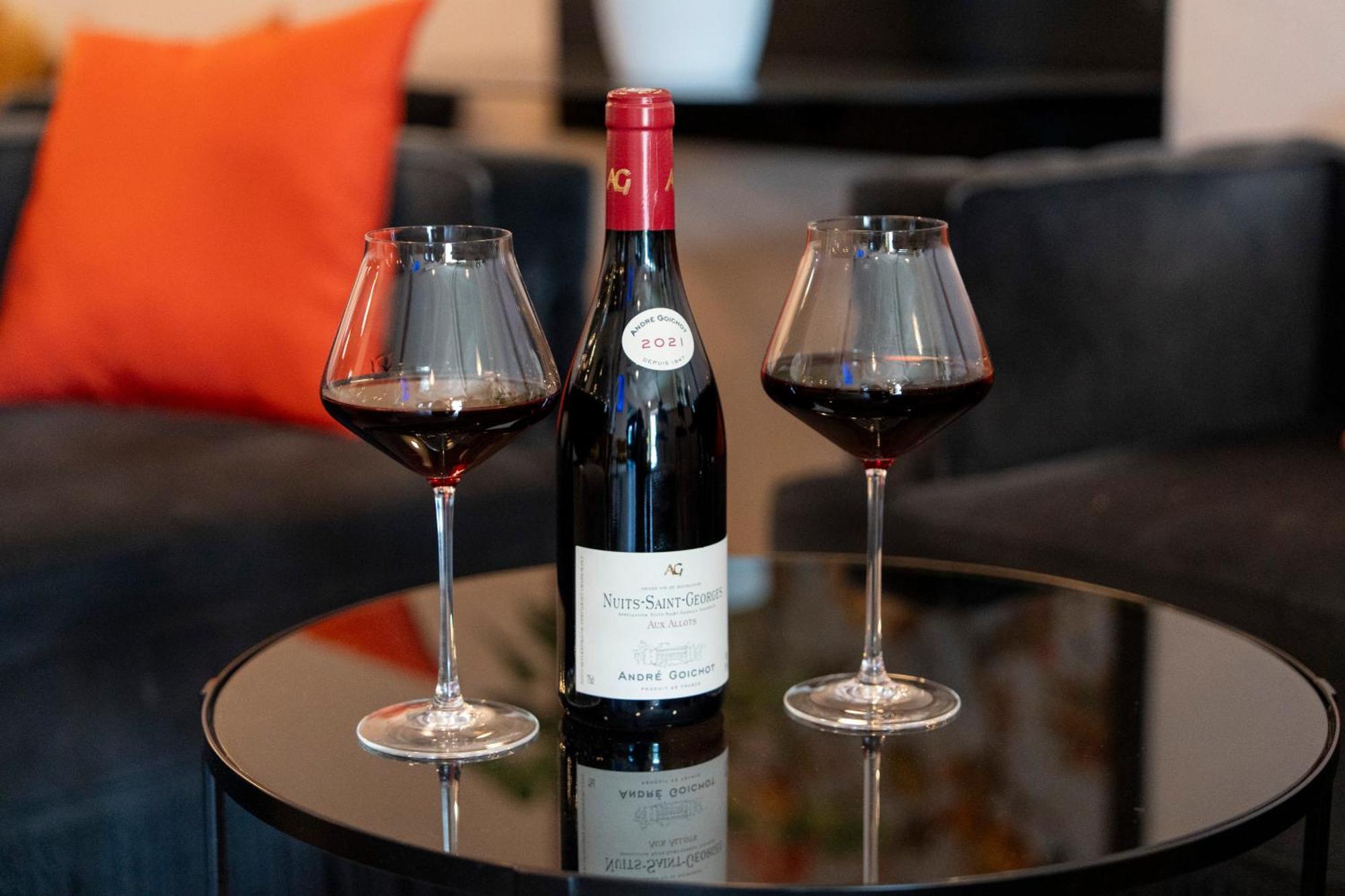 Kyriad Nuits Saint Georges Dijon Sud Екстериор снимка