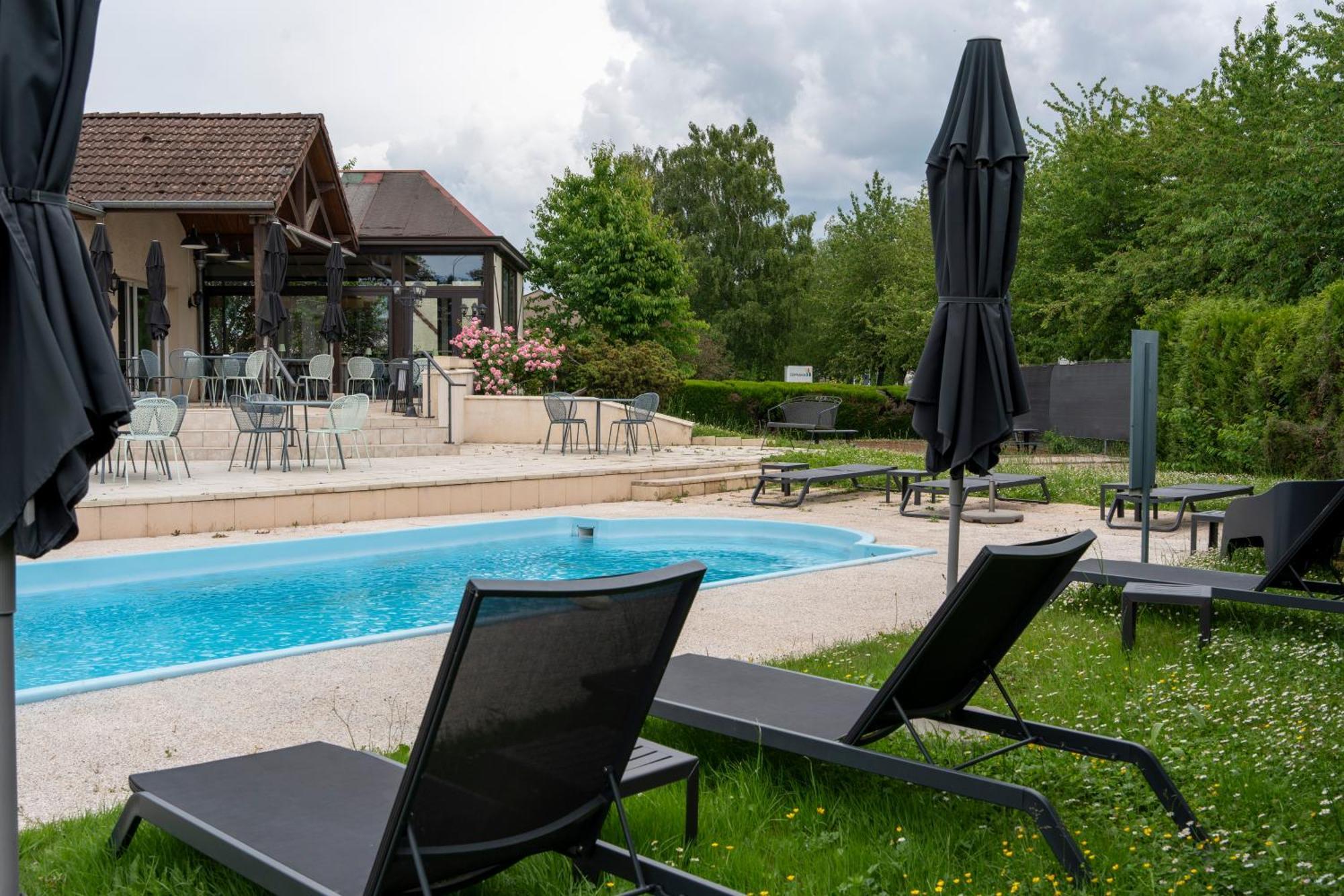 Kyriad Nuits Saint Georges Dijon Sud Екстериор снимка