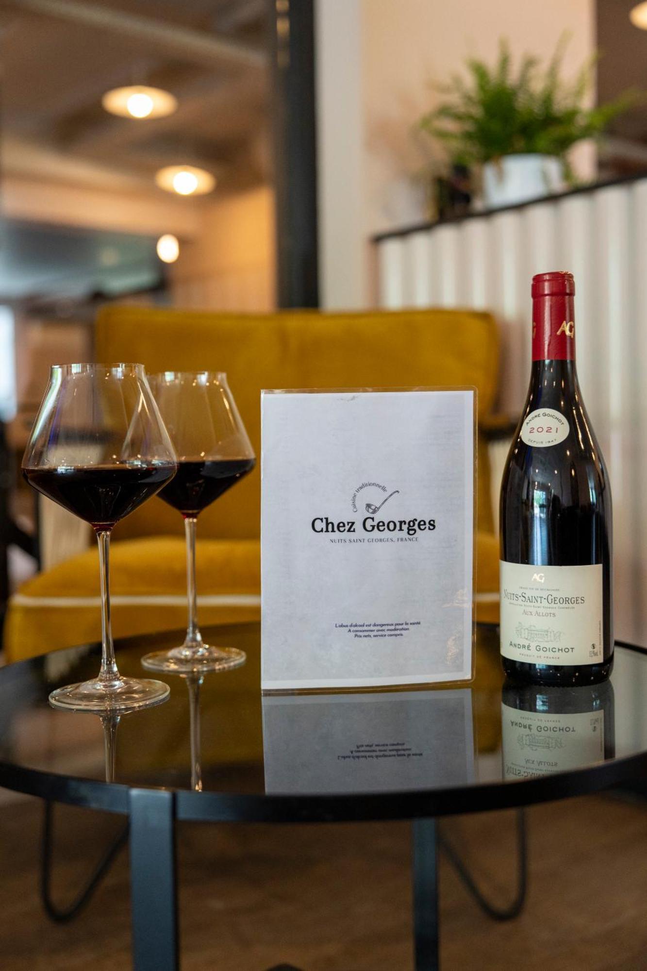Kyriad Nuits Saint Georges Dijon Sud Екстериор снимка