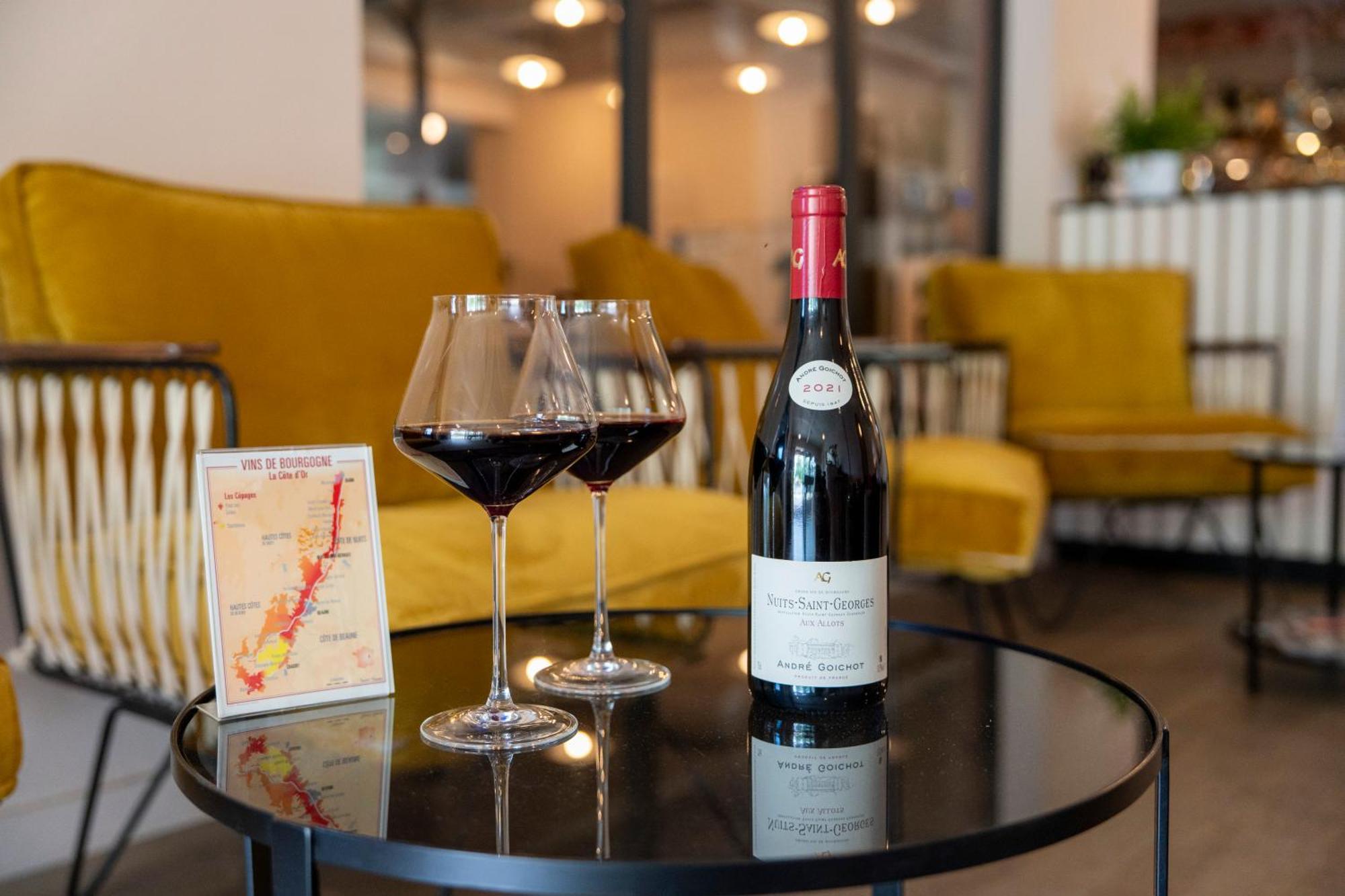 Kyriad Nuits Saint Georges Dijon Sud Екстериор снимка