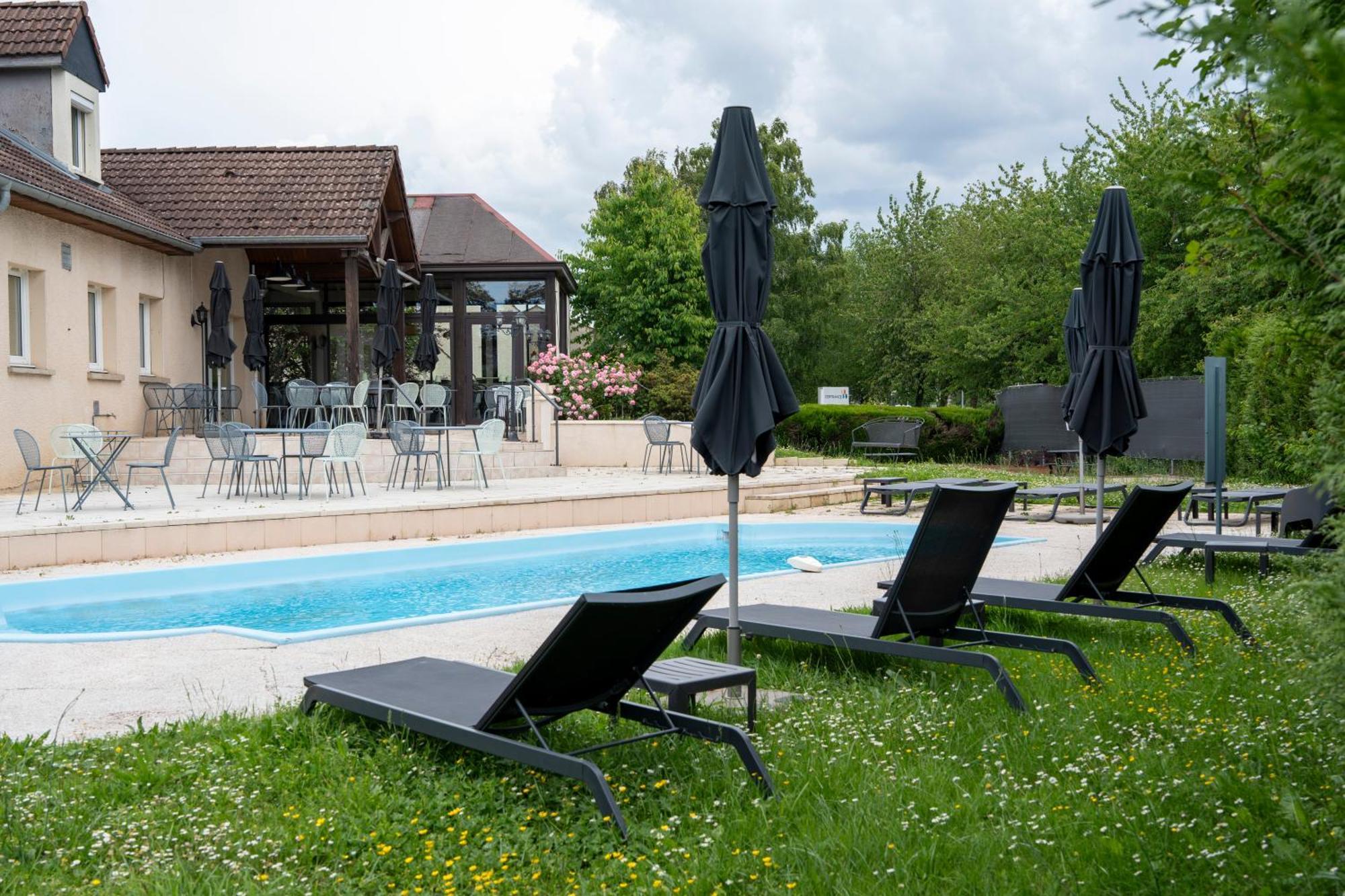 Kyriad Nuits Saint Georges Dijon Sud Екстериор снимка